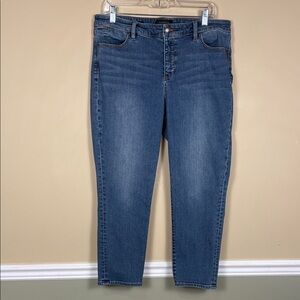 Talbots Women’s Cropped Flawless Five-Pocket Medium Wash Denim Jeans